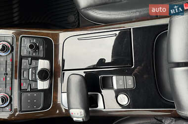 Седан Audi A8 2017 в 
