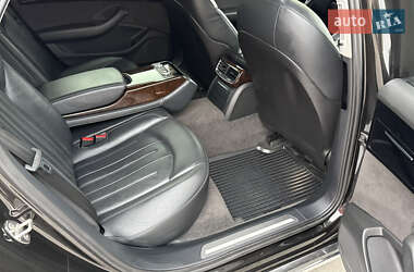 Седан Audi A8 2017 в 