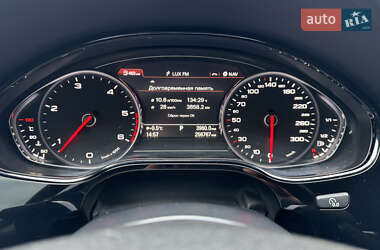 Седан Audi A8 2011 в 