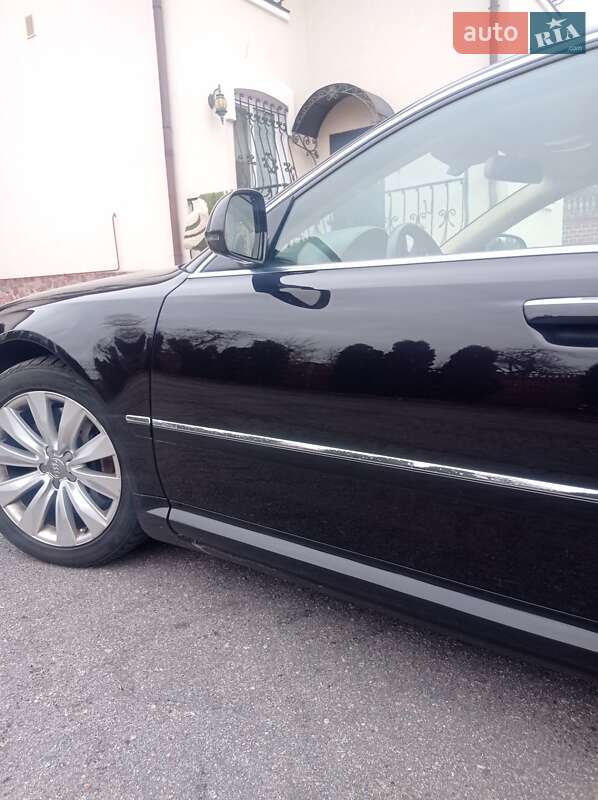 Седан Audi A8 2008 в Погребище