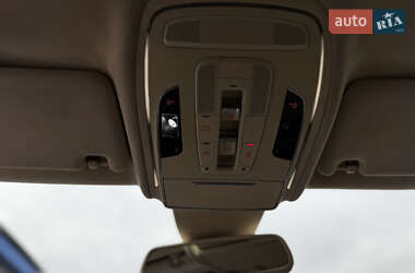 Седан Audi A8 2011 в 