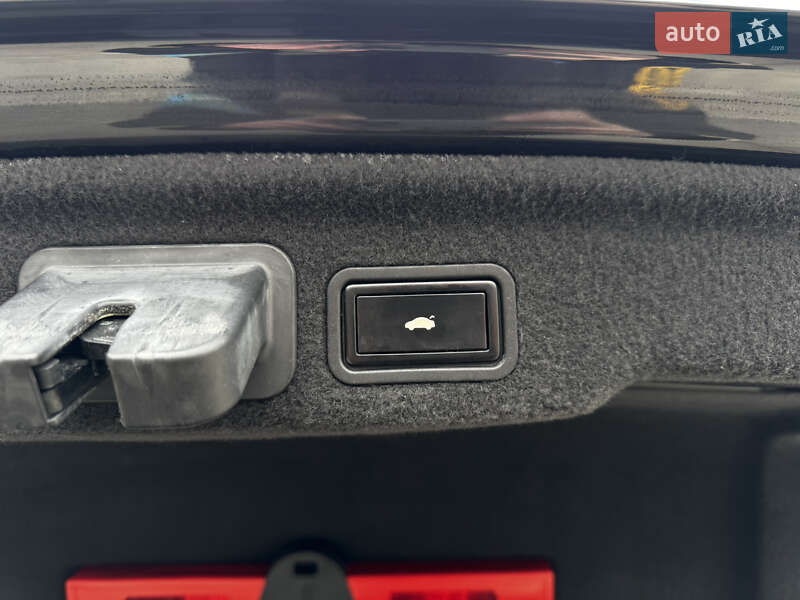 Седан Audi A8 2011 в Житомире фото 49 Седан Audi A8 2011 в Житомире