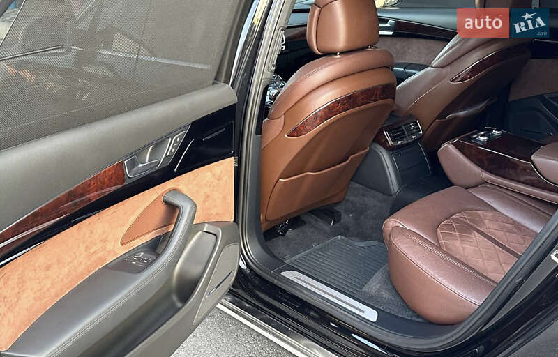Седан Audi A8 2013 в Киеве