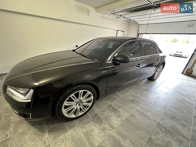 Седан Audi A8 2012 в Днепре
