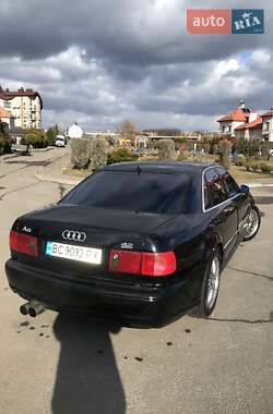 Седан Audi A8 1995 в 
