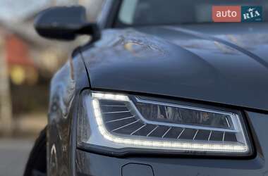 Седан Audi A8 2015 в 