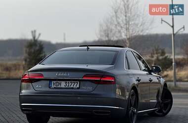 Седан Audi A8 2015 в 