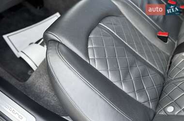 Седан Audi A8 2015 в 