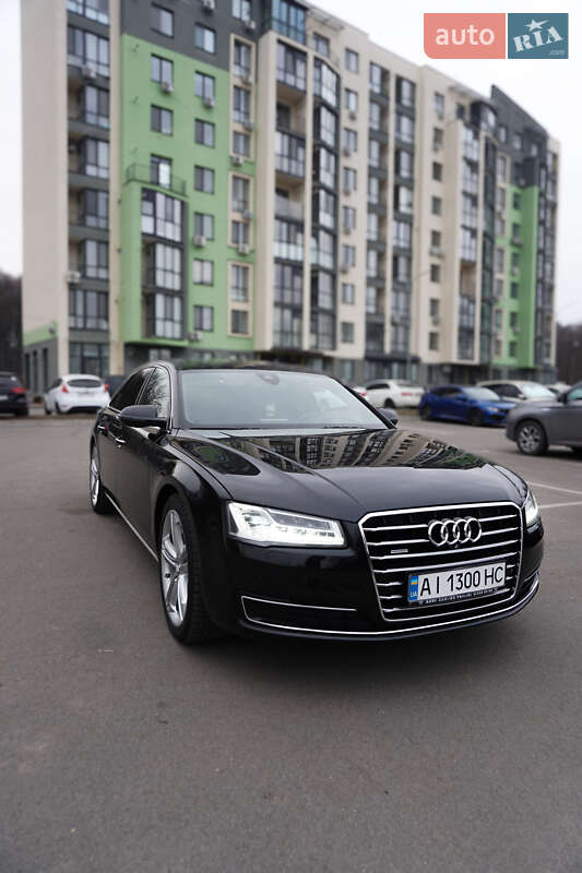 Седан Audi A8 2014 в Виннице