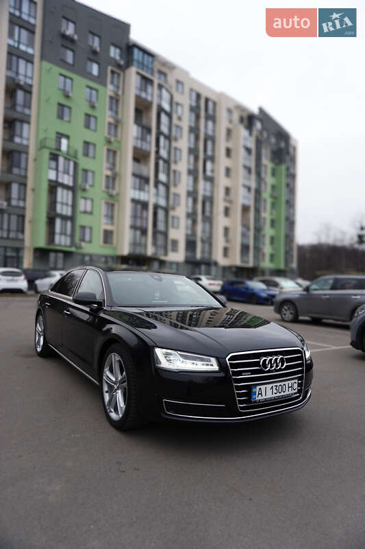 Седан Audi A8 2014 в 