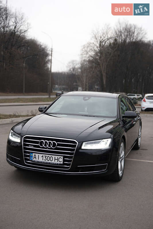 Седан Audi A8 2014 в Виннице