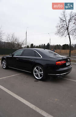 Седан Audi A8 2014 в 