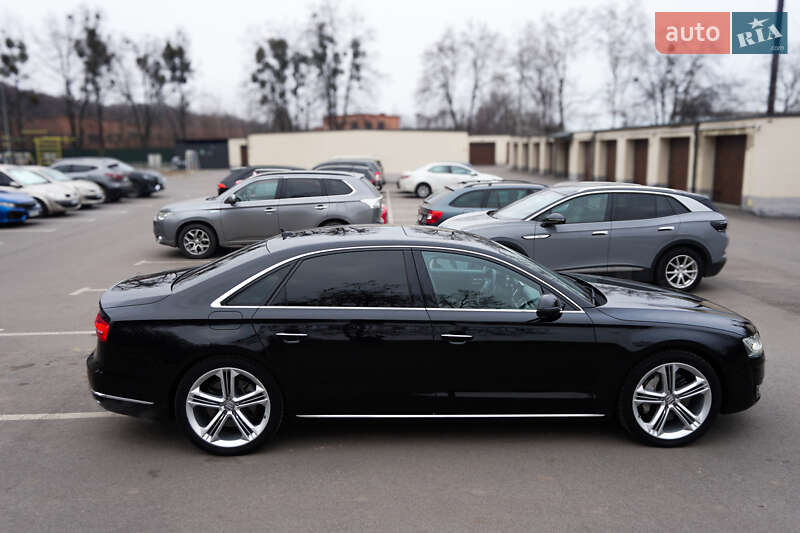 Седан Audi A8 2014 в Виннице
