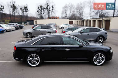 Седан Audi A8 2014 в 