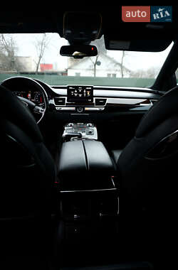 Седан Audi A8 2014 в 