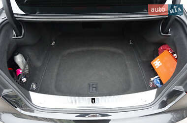 Седан Audi A8 2014 в 
