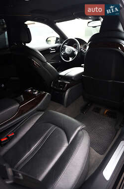 Седан Audi A8 2014 в 