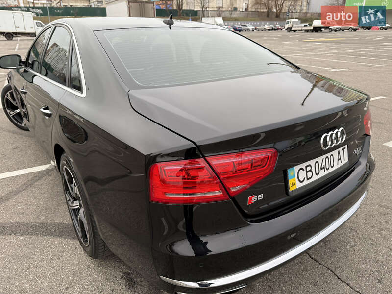 Седан Audi A8 2012 в Києві