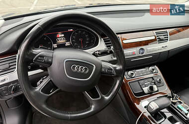 Седан Audi A8 2012 в Киеве