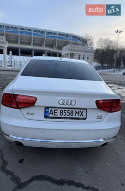 Седан Audi A8 2012 в Дніпрі