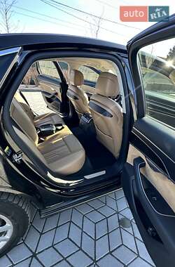 Седан Audi A8 2019 в 