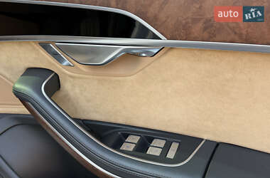 Седан Audi A8 2018 в 