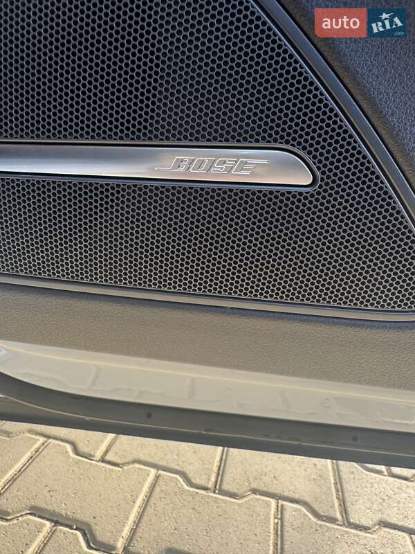 Седан Audi A8 2015 в Могилев-Подольске