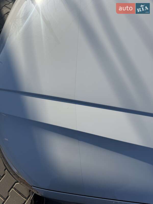 Седан Audi A8 2015 в Могилев-Подольске