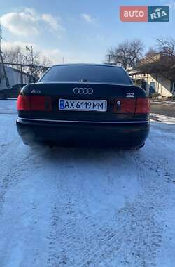 Седан Audi A8 1999 в 