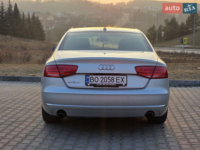 Седан Audi A8 2012 в Тернополе