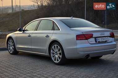 Седан Audi A8 2012 в Тернополе