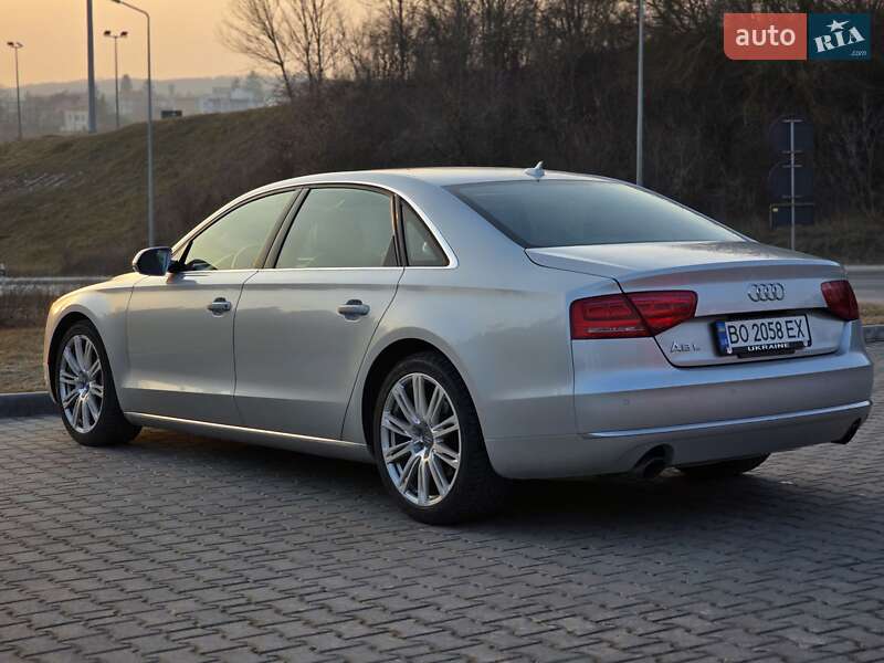 Седан Audi A8 2012 в Тернополе
