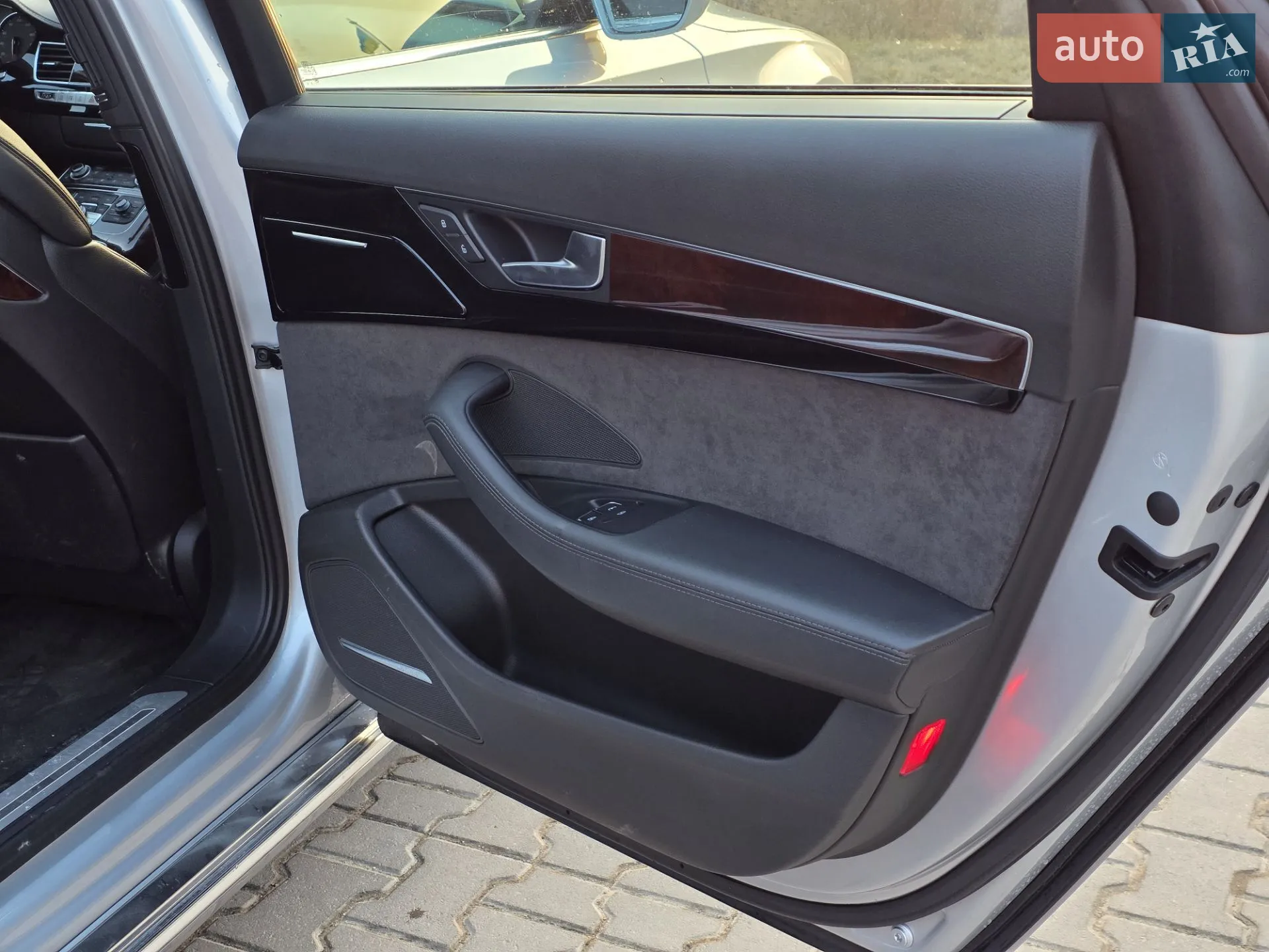 2012 Audi A8 - мініатюра 22