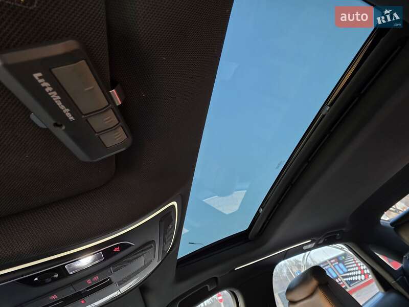 Седан Audi A8 2012 в Тернополе