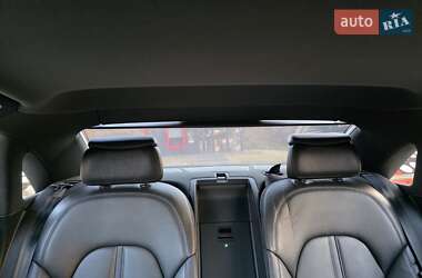 Седан Audi A8 2012 в Тернополе