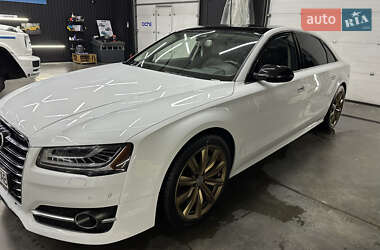 Седан Audi A8 2017 в Одесі