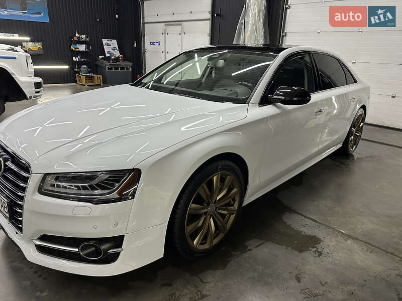 Седан Audi A8 2017 в Одессе