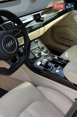 Седан Audi A8 2011 в 