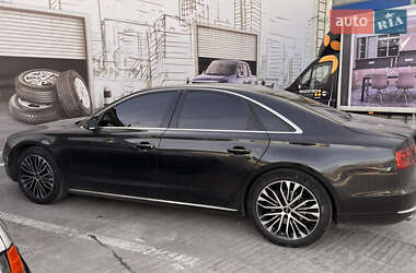 Седан Audi A8 2013 в Києві