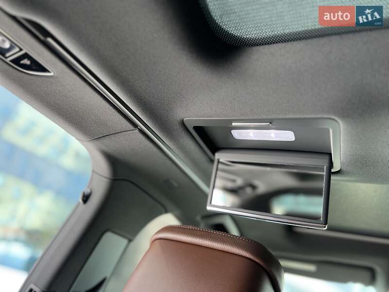 Седан Audi A8 2015 в Киеве