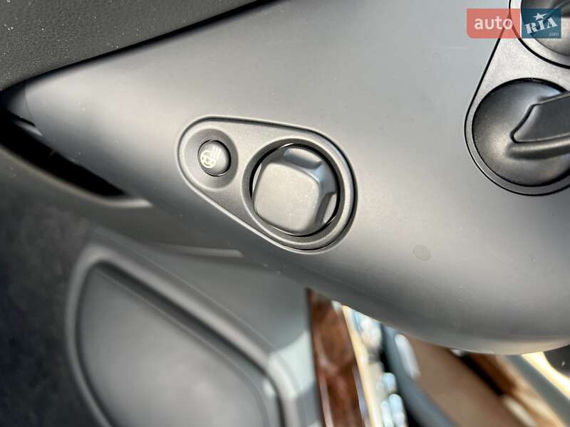 Седан Audi A8 2015 в Киеве