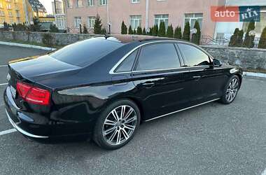 Седан Audi A8 2012 в 