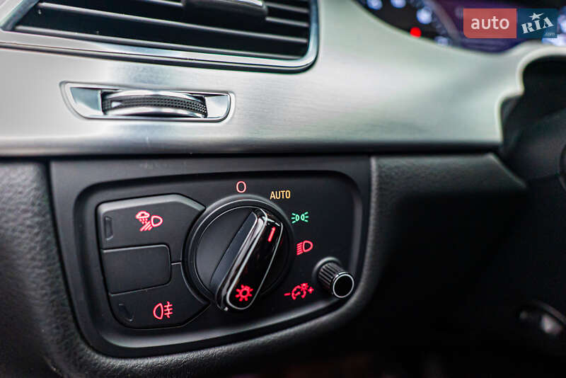 Седан Audi A8 2013 в Киеве фото 20 Седан Audi A8 2013 в Киеве