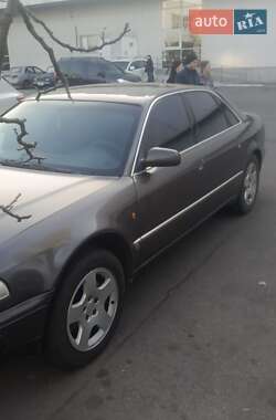 Седан Audi A8 1998 в 