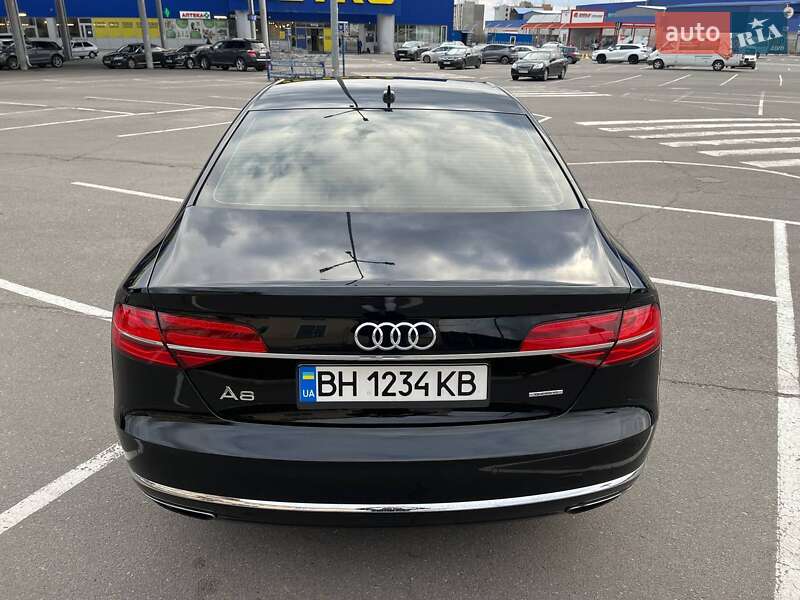 Седан Audi A8 2014 в Виннице