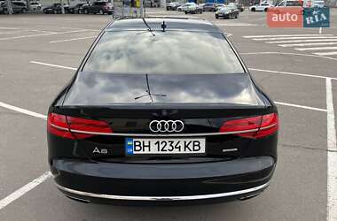 Седан Audi A8 2014 в 