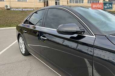 Седан Audi A8 2014 в 