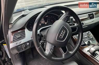 Седан Audi A8 2014 в Виннице