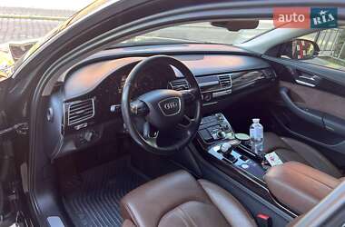 Седан Audi A8 2012 в 