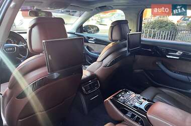 Седан Audi A8 2012 в 